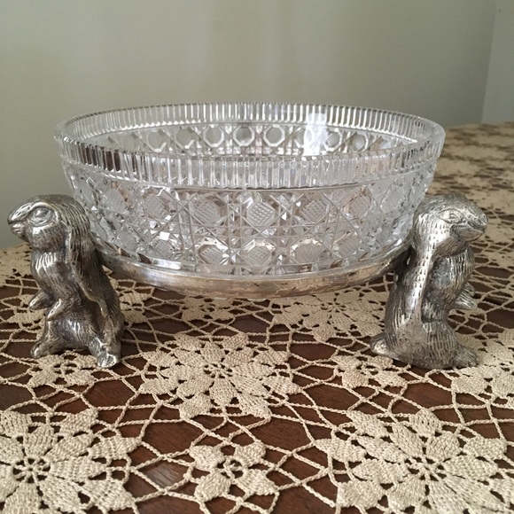 Vintage Crystal bowl Silver bunny Rabbit Stand. - Picture 2 of 5